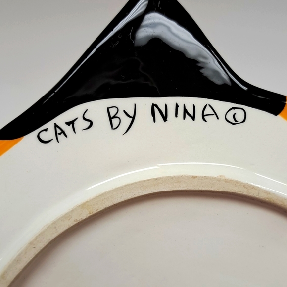 Vintage "Cats By Nina" ceramic calico cat plate - Picture 3 of 5